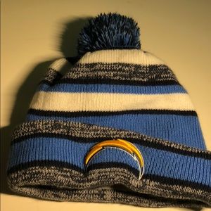 chargers pom pom beanie